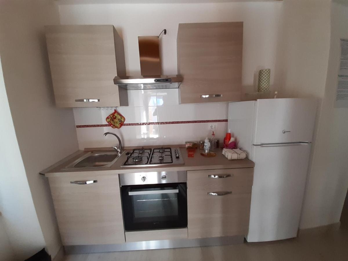 Carmineholidayhouse Полика Екстериор снимка